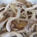 蘑菇你只會水煮嗎？這種做法，簡單好吃，乾炸一下，外酥里嫩，鮮鹹香脆！值得收藏！