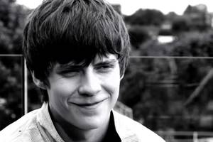 ALL THE JAKE BUGG FAN, HAVE YOU HEARD THIS XMAS SONG YET? YOU WOULD LOVE IT!
