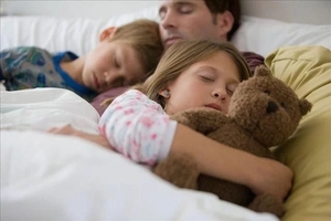 影響孩子一生的分床睡，過了這個年齡就晚了，尤其是男孩！