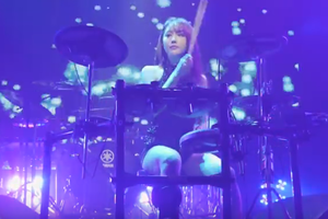 Orange Caramel vs Bebop Ayeon (drums) - Catallena - Live Performance (edit by SushiM) SushiM Entertainment  SushiM Entertainment