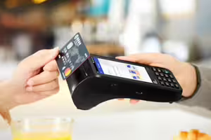 刷卡小心有陷阱!少做1步「恐被收18%手續費」 刷卡小心有陷阱!少做1步「恐被收18%手續費」