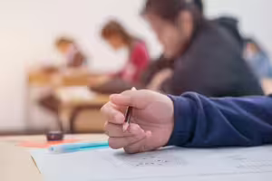 中國媽錯過班機沒陪考 「害小孩落榜被笑」怒告桃機、航空求償百萬 中國媽錯過班機沒陪考 「害小孩落榜被笑」怒告桃機、航空求償百萬