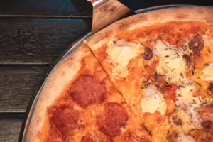 披薩老闆公審台人掀爭議 義大利網友「真實看法」曝光 披薩老闆公審台人掀爭議 義大利網友「真實看法」曝光