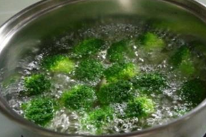 花椰菜原來不能用水煮，而最防癌最健康的煮法竟然是....90%人都不知道！快分享出去吧！ 