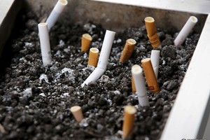 菸屁股也能再利用 澳洲學者想出「菸蒂磚塊」節能愛地球