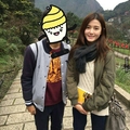 他將自己和來台灣遊玩的韓國正妹合照上傳，網友的反應讓他驚覺「原來對方不是普通正妹」！沒想到竟是那位演藝圈「女神」！