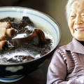 她今年106歲了還超硬朗！長壽的關鍵是她常煮看似平凡的這碗「神湯」！人人都會做，對減肥的人更有奇效！