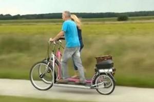 神人改造「跑步機結合腳踏車」的奇妙運動機械，本來還在大笑他蠢的人卻越看越想玩了…
