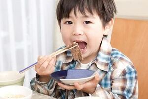 日本小孩每天吃的零食是我們的2倍，日本的孩子卻是世界上最健康的孩子