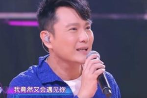 張信哲甜唱《情非得已》演繹出新高度　唱到副歌「觀眾陷入情網」聽得如痴如醉