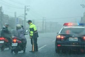 「走過尼莎、越過海棠」潘孟安：風雨英雄的日夜守護，謝謝您！