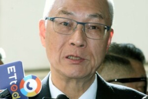 「親一點本來就是對的」　吳敦義批蔡政府二分親美或親中