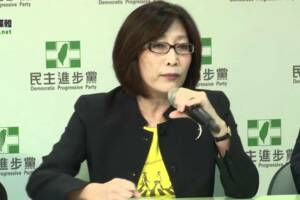 前高雄議長讚屏東燈會隨便一個都比高雄美 網轟：講幹話