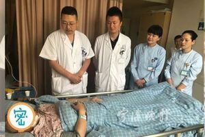 男子45歲就癱瘓！35歲女白領也遭遇這類悲劇！他們都有這種習慣……