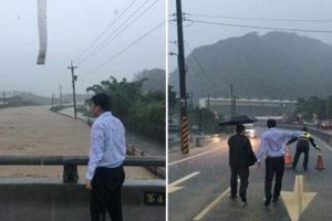 黃國昌全身濕透勘災網酸：有種東西叫雨衣