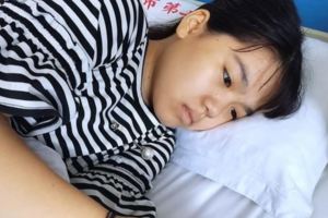 少女患血癌父母欲放棄姨媽：房子賣了也得治為外甥女治病花光積蓄三年獻血10餘次