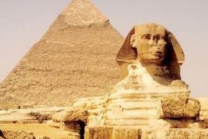 埃及金字塔謎底揭曉，重量高達600萬噸的巨石，搬運起來異常容易~