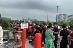 「茅台酒」進攻上海Costco！價差驚人秒搶光...網笑：退卡的人哭暈了