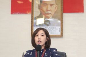 陳揮文再獻計！建議韓國瑜挖角「學姐」添勝算