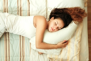 立即見效！「簡單消除水腫」的4個習慣，睡前只花一點小功夫就可以防止水腫～太重要了！