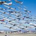 攝影師花費2年拍下「百架飛機同時在機場起降」的超現實畫面，這些世界級大機場原來也會在空中塞車啊！