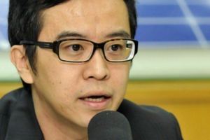 藍批小英：國家元首迴避人民的抗議算什麼總統？