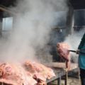 回民父子小鎮賣牛肉，一鍋能煮750公斤，聞香下馬錯過可惜！(圖10張)