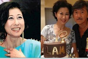 57歲葉倩文一家近照，結婚整整21年無子，老公長相一言難盡!