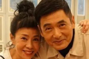 結婚32年恩愛如初！周潤發「曾對妻子說不會結婚」如今兩人相知相惜一路走來：牽手共度平淡的餘生