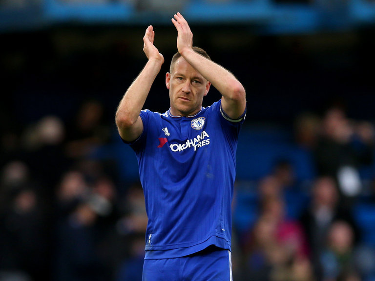 john-terry-chelsea-applauds-fans_3444428.jpg