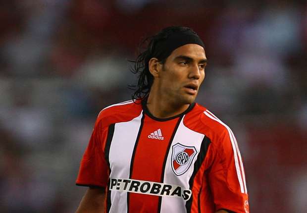 radamel-falcao-garcia-2008-river-plate_frqsxno7azva1wlc5dinzkt6z.jpg