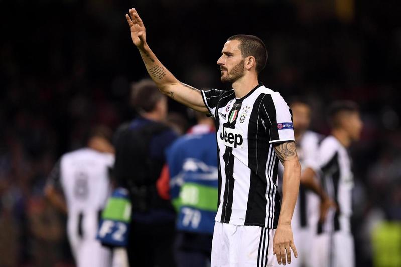 bonucci0606a.jpg