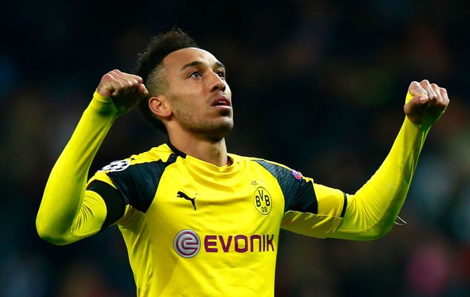 pierre-emerick-aubameyang-cropped_1ifms8whfy82n13std1xk7pfmz.jpg