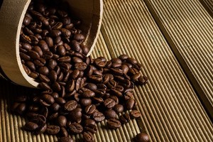 台灣人超愛喝咖啡，但常常只是喝爽的，很少人知道咖啡能對抗六種癌症啊！