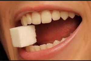 四個生活習慣影響牙齒健康
