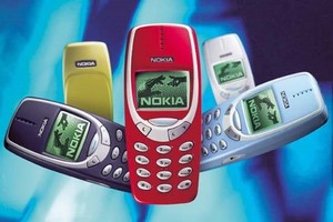 那些年摔不壞的神機，《Nokia3310》封印解除！根本不死鳥啊...