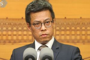 打臉黃重諺要求公開道歉！  總統府諮議傳買37條菸 