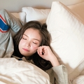 會越睡越累只因為你睡錯了！睡三分鐘等於兩鐘頭的秘訣！竟然有90%的人活到60歲都還不知道！