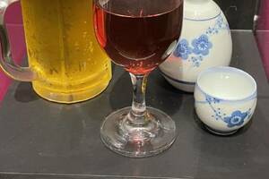 逛毒物展見「日常飲料」嚇傻　網愣︰在喝神經毒素