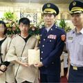 台南員警為了貸款要申請在職證明竟被「長官刁難」，當他知道真相後秒淚崩！