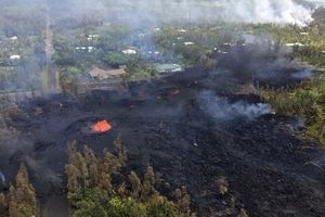 嚇！夏威夷火山爆發 岩漿吞噬21棟房