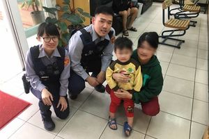 太年輕！33歲「外婆」　警局認領3歲走失孫