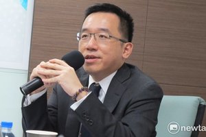 「切勿一再自誤」!扁弔唁柯母喪、探李登輝叫違法? 