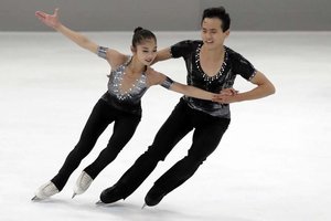 為平昌冬奧熱身 北韓花式滑冰選手廉太鈺、金柱植到台灣備戰