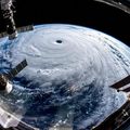 潭美巨大颱風眼照曝光 太空人：像拔掉地球的塞子