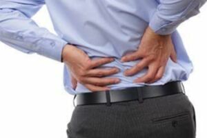 3招預防腰痛，頸椎病之後又一個困擾大家的健康問題。如何預防腰痛？