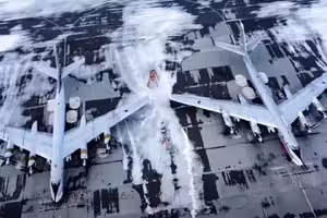 (影) 海參崴凌晨大爆炸! 烏軍善用衛星SAR影像找目標 俄空軍機場也挨轟 (影) 海參崴凌晨大爆炸! 烏軍善用衛星SAR影像找目標 俄空軍機場也挨轟