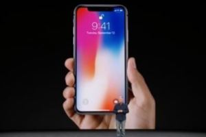 大家等超久的iPhone8、Plus正式發表，還有「十週年機iPhoneX」跟之前傳的完全一樣！（內有規格對比圖）