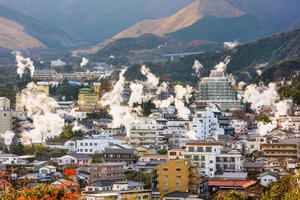 日本小鎮熱成「地獄」 有3千多個火山溫泉
