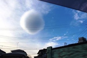 不可思議！日本出現球形白雲！